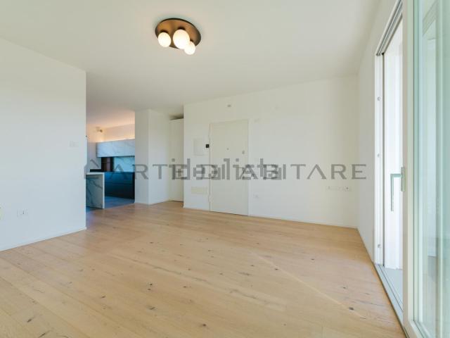 Appartamento in vendita di 107 m² in Via Santa Matronilla, 10