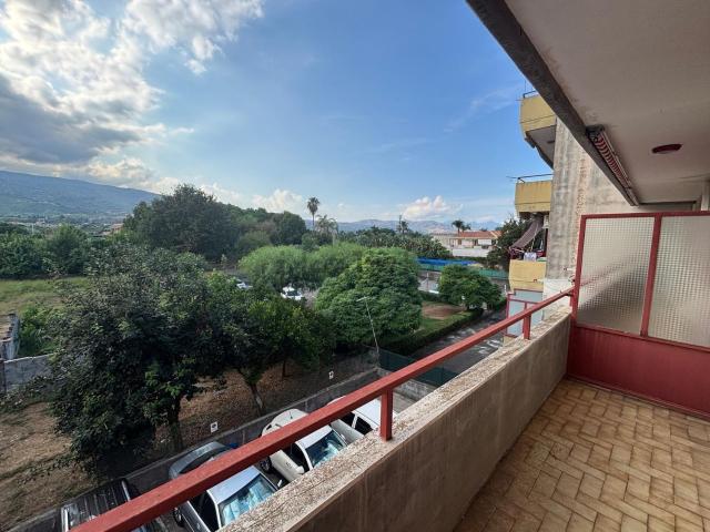 Appartamento in vendita di 107 m² in Via Spiaggia