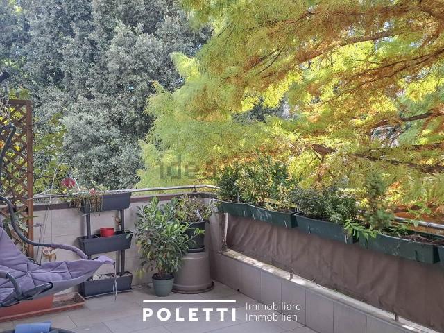 Appartamento in vendita di 107 m² in Via Petrarca
