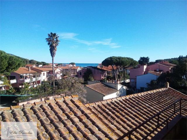 Appartamento in vendita di 107 m² in Via per Portoferraio, 200