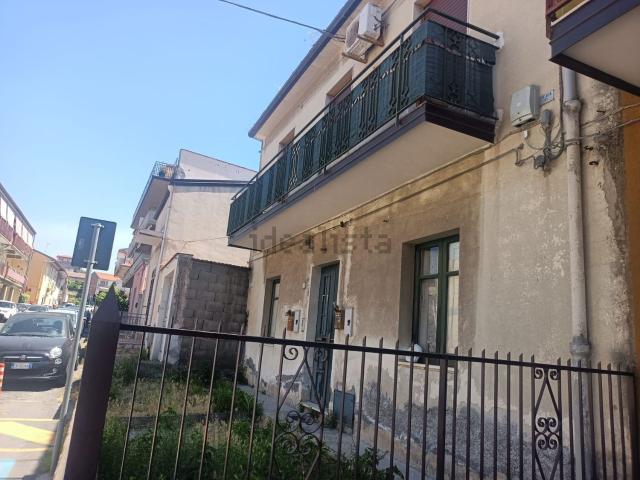 Appartamento in vendita di 107 m² in Via Roma