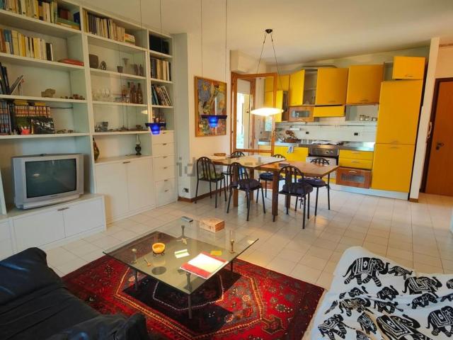 Appartamento in vendita di 107 m² in Via Raffaello Sanzio, 16