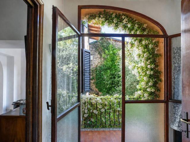 Appartamento in vendita di 107 m² in Via Tassis, 15