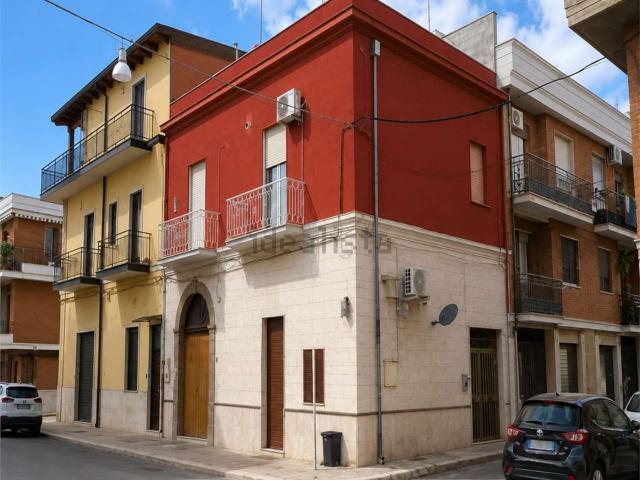 Appartamento in vendita di 107 m² in Via Trani, 4
