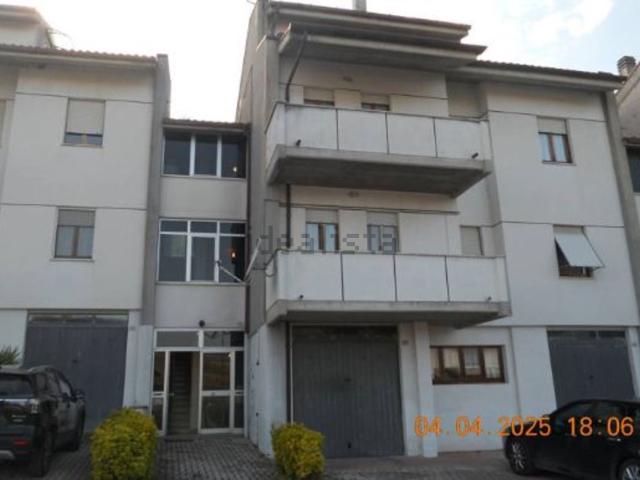 Appartamento in vendita di 107 m² in Via Ugo Betti