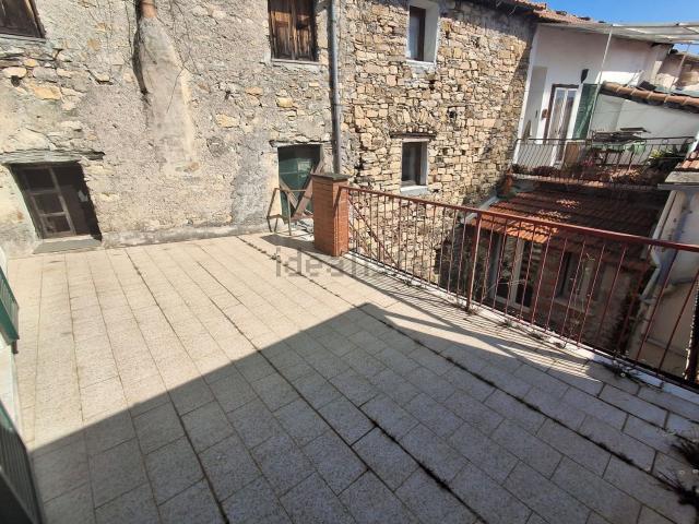 Appartamento in vendita di 107 m² in Via XXV Aprile