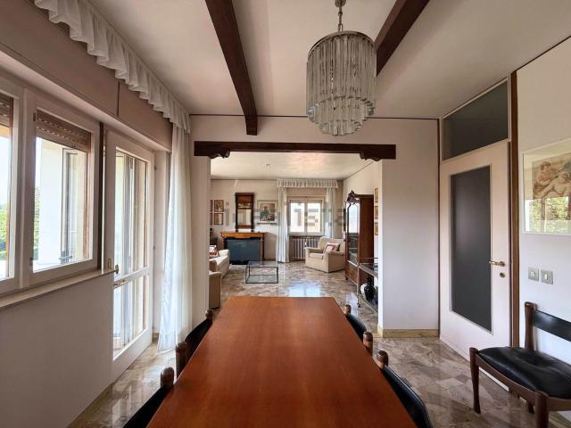 Appartamento in vendita di 107 m² in Viale Isonzo, 26