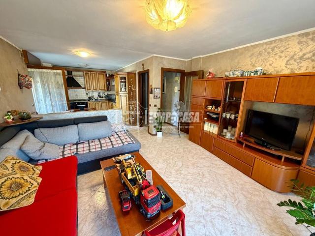 Appartamento in vendita di 107 m² in Viale Roma, 87