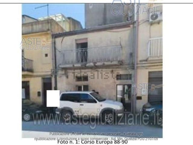Appartamento in vendita di 107 m² in Corso Europa, 88