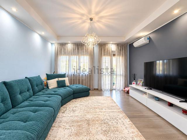Appartamento in vendita di 107 m² in Corso Marcello Prestinari, 100