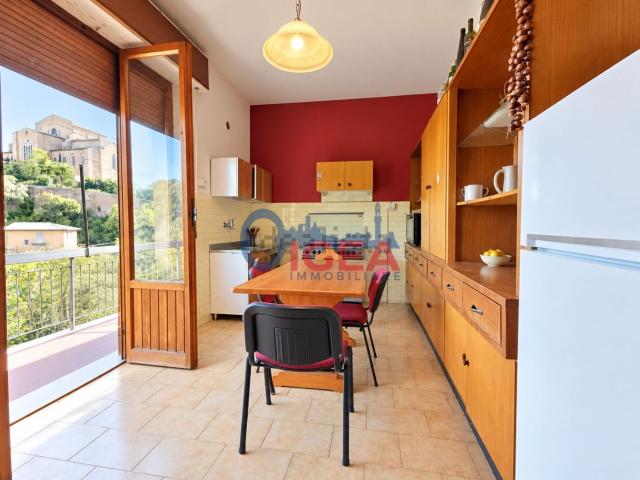 Appartamento in vendita di 107 m² in Largo Sassetta, 2