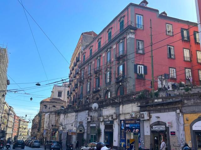 Appartamento in vendita di 1085 m² in Via Salvatore Tommasi, 65