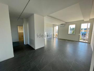 Appartamento in vendita di 108 m² in Via Cavour