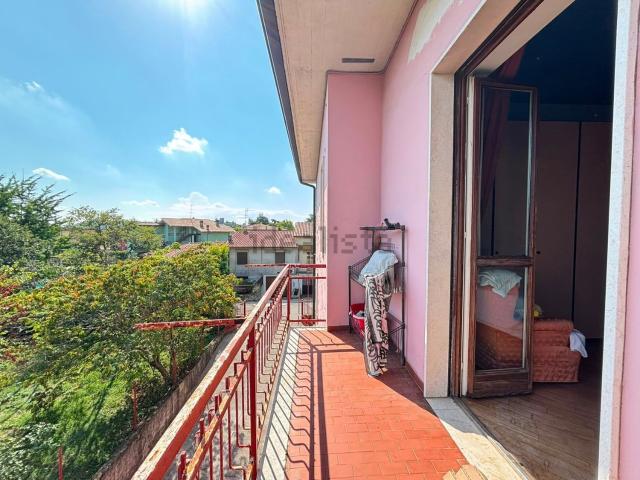 Appartamento in vendita di 108 m² in Via Cesare Battisti