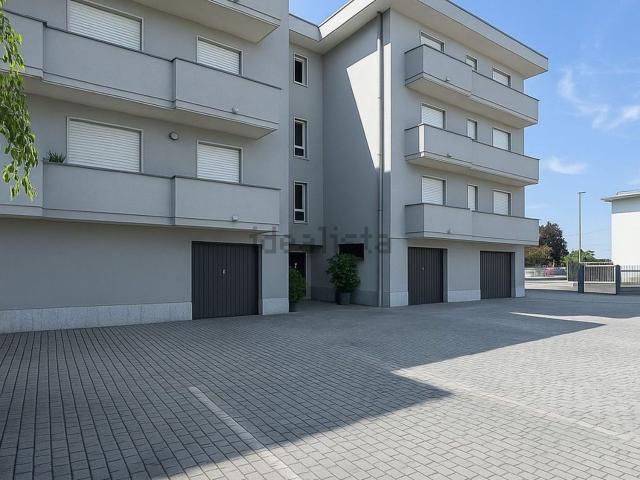 Appartamento in vendita di 108 m² in Via Cesare Cantù