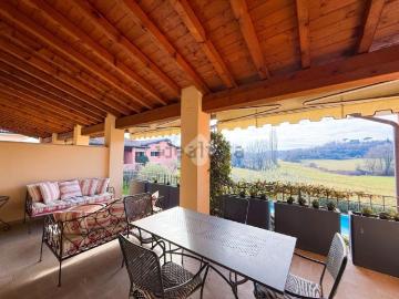 Appartamento in vendita di 108 m² in Via Ciucani