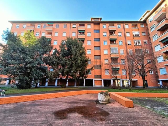 Appartamento in vendita di 108 m² in Via A. Poliziano, 2
