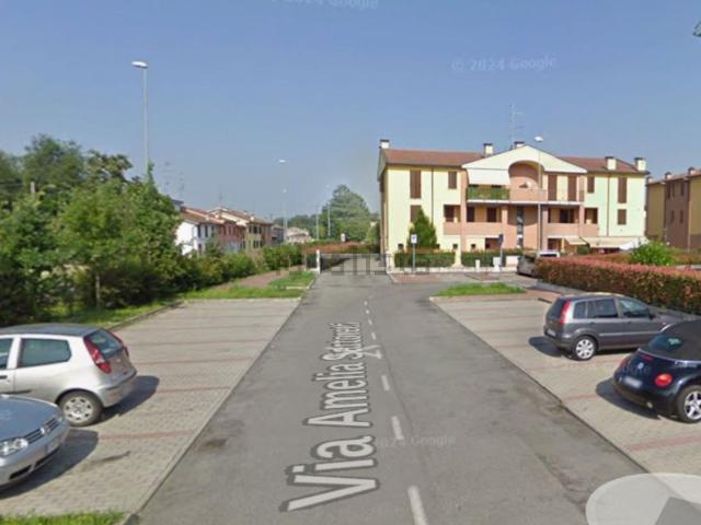 Appartamento in vendita di 108 m² in Via Amelia Sartoretti
