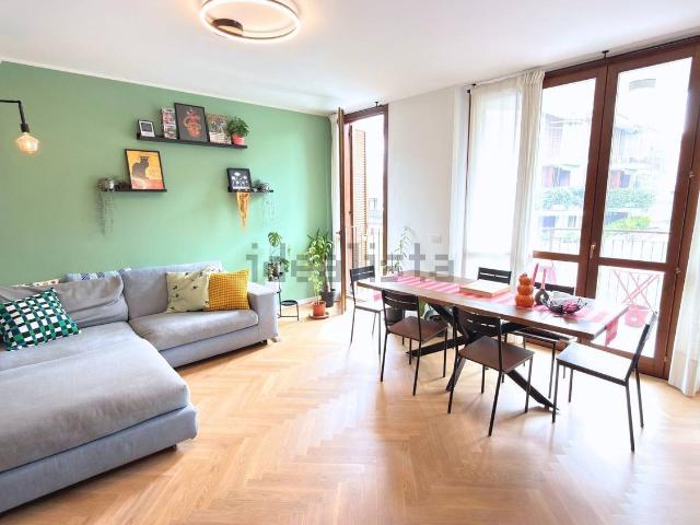 Appartamento in vendita di 108 m² in Via Angelo Curioni, 6