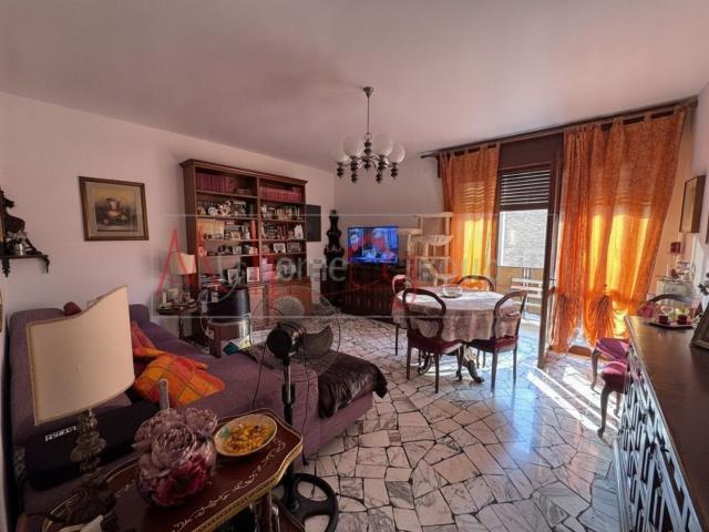 Appartamento in vendita di 108 m² in Via Adria