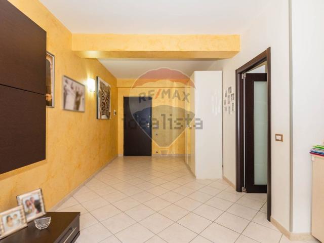 Appartamento in vendita di 108 m² in Via Agnone, 128