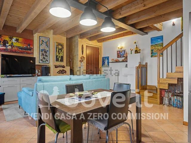 Appartamento in vendita di 108 m² in Via Aie, 128