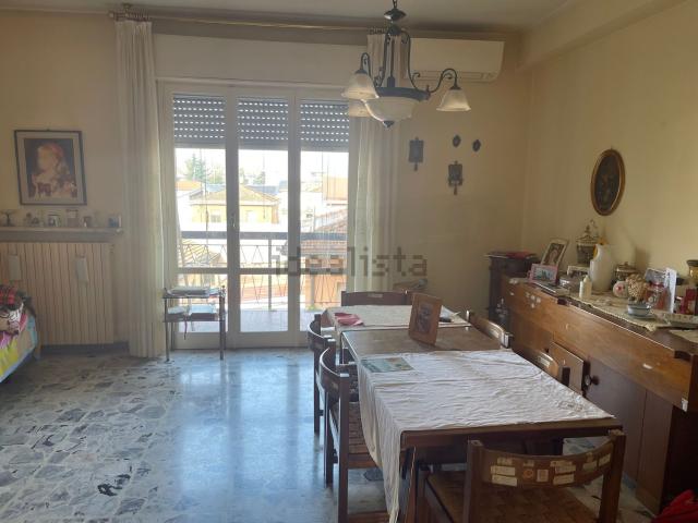 Appartamento in vendita di 108 m² in Via Alessandro Manzoni