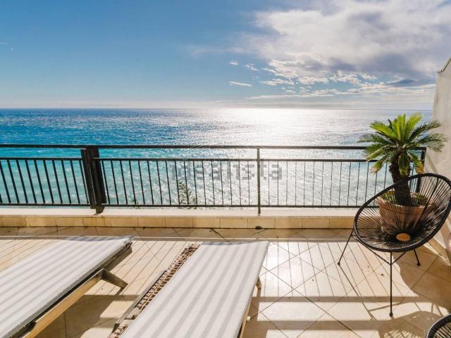 Appartamento in vendita di 108 m² in Via Aurelia Levante, 19