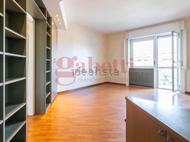 Appartamento in vendita di 108 m² in Via Bernardo Davanzati, 5