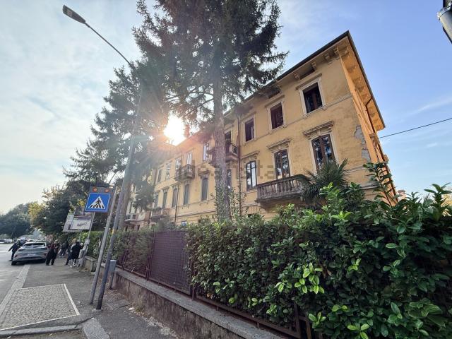 Appartamento in vendita di 108 m² in Via Goffredo Mameli, 13