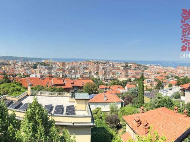 Appartamento in vendita di 108 m² in Via Giuseppe e Luca Delmestri, 5