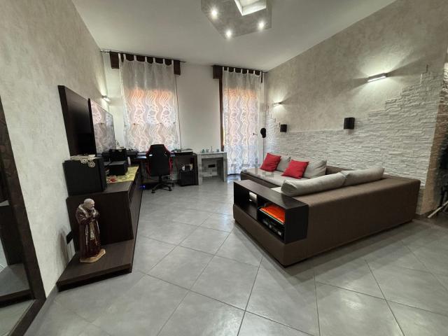 Appartamento in vendita di 108 m² in Via Giacomo Matteotti, 66