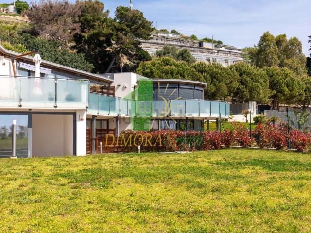Appartamento in vendita di 108 m² in Via Gianni Cozzi