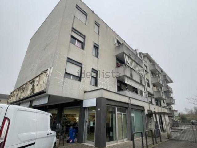 Appartamento in vendita di 108 m² in Via Gustavo Badini, 13