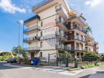 Appartamento in vendita di 108 m² in Via dei Piccioni, 15