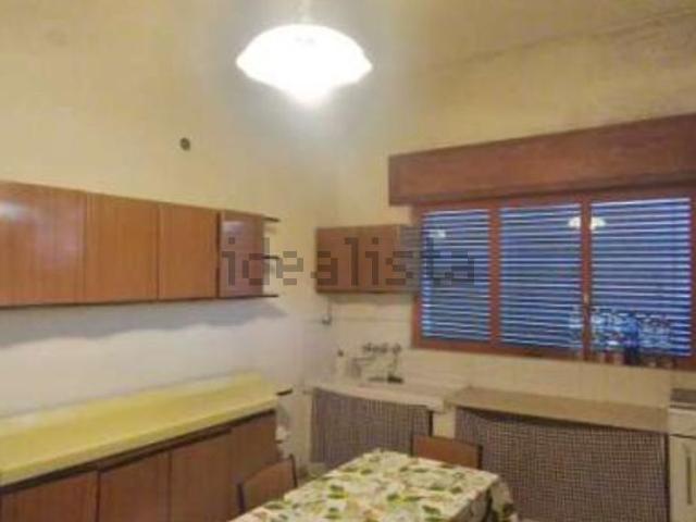 Appartamento in vendita di 108 m² in Via del Mare