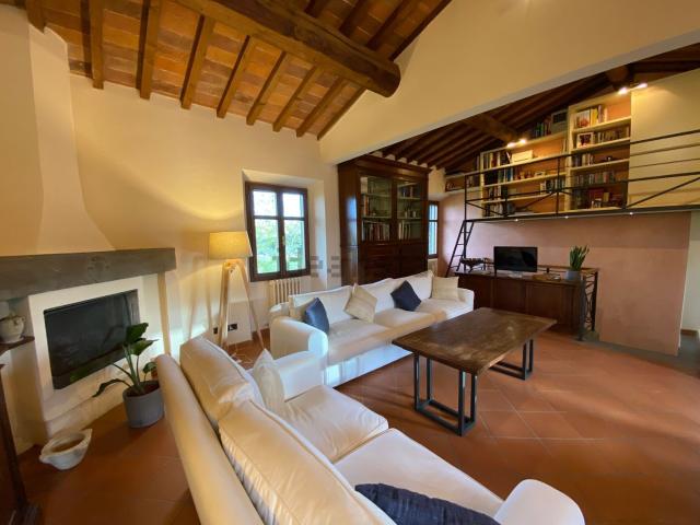 Appartamento in vendita di 108 m² in Via del Paradiso, 90
