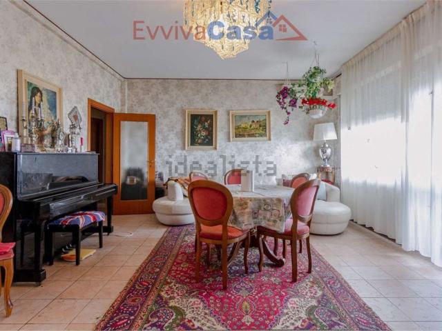Appartamento in vendita di 108 m² in Via della Repubblica, 2