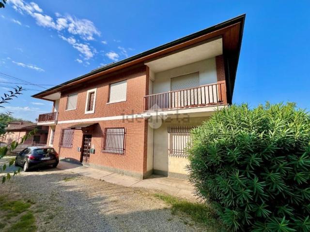 Appartamento in vendita di 108 m² in Via E. Cerruti, 2