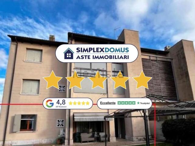 Appartamento in vendita di 108 m² in Via Europa
