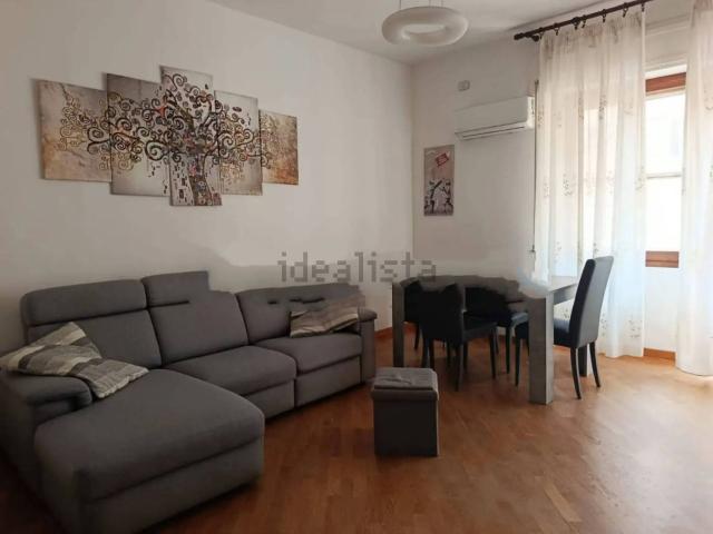 Appartamento in vendita di 108 m² in Via L. Canepa
