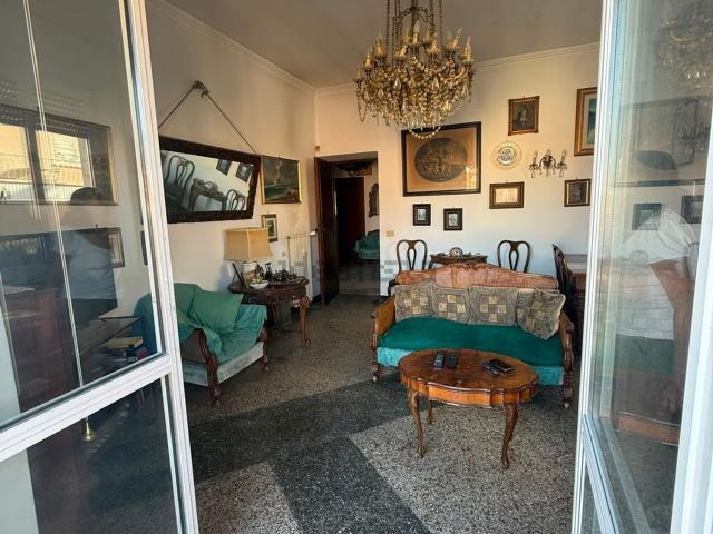 Appartamento in vendita di 108 m² in Via Lucilio