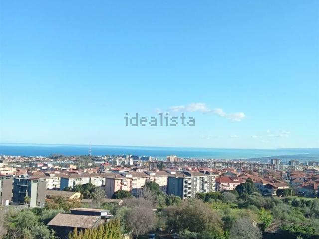 Appartamento in vendita di 108 m² in Via Madonna della Via, 178