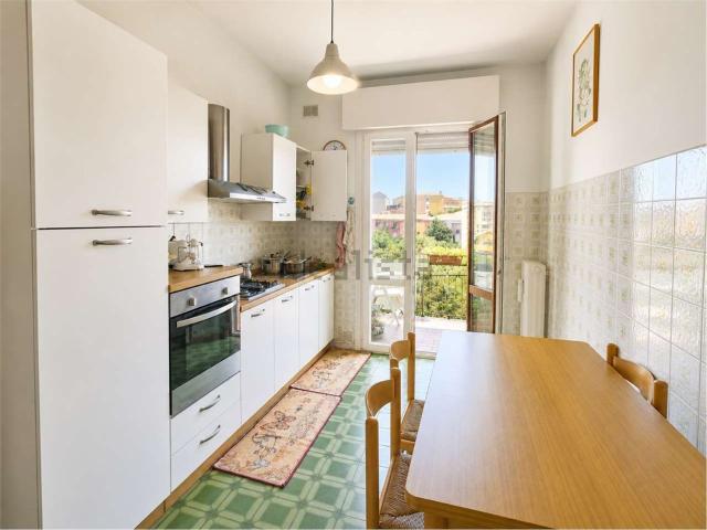 Appartamento in vendita di 108 m² in Via Michelangelo Buonarroti, 1