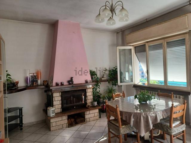 Appartamento in vendita di 108 m² in Via Novara, 61