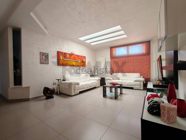Appartamento in vendita di 108 m² in Via Scaloria, 115