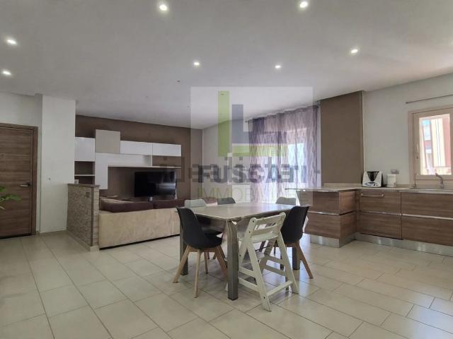 Appartamento in vendita di 108 m² in Via Sconditi, 4