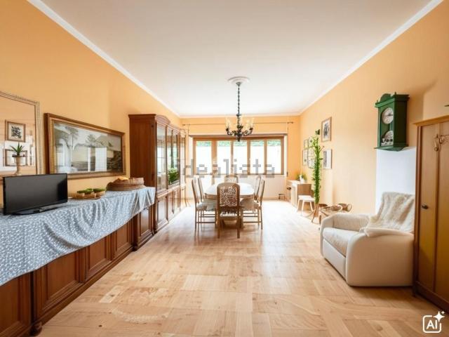 Appartamento in vendita di 108 m² in Via Pontinia, 19