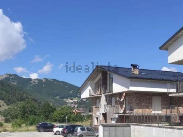 Appartamento in vendita di 108 m² in Via Pietransieri