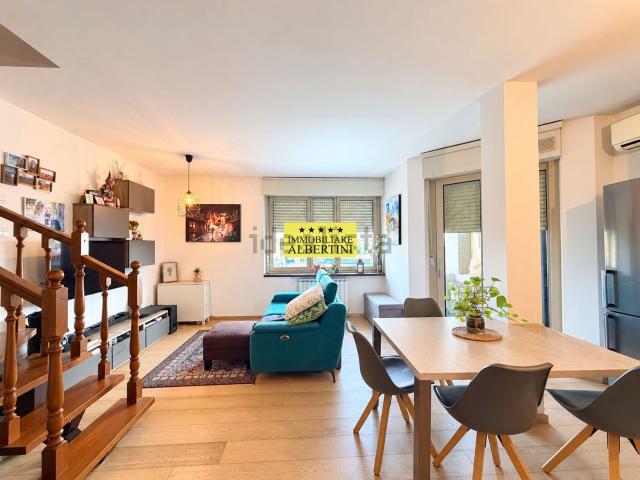 Appartamento in vendita di 108 m² in Via Quadrato, 90